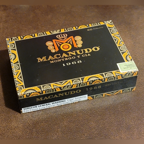 Empty Cigar Box - Picture 2 of 8